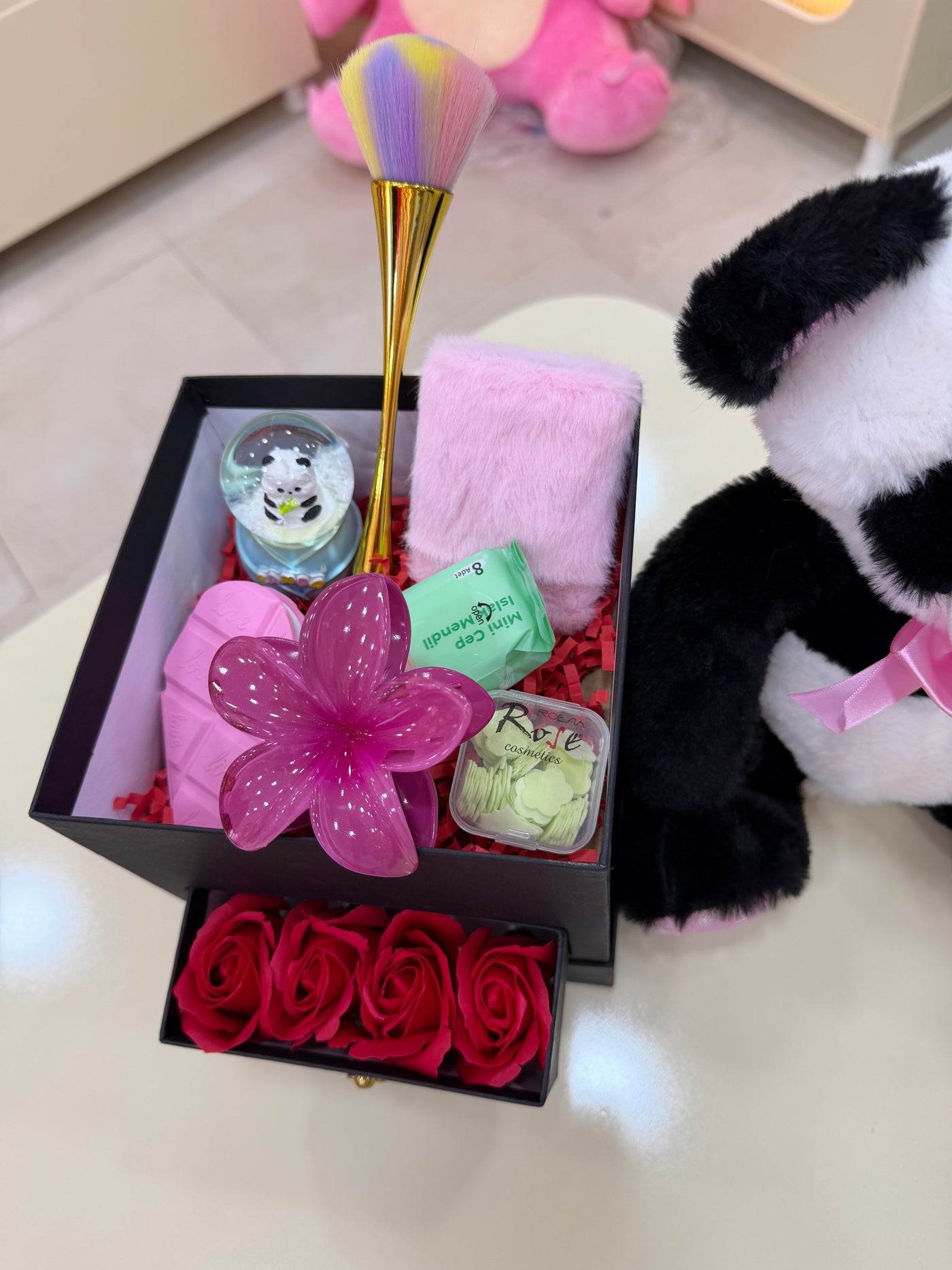 Mini Panda Hediye Seti - Çekmeceli Gül Kutusu & Makyaj Aksesuarları Pofidik Hediye