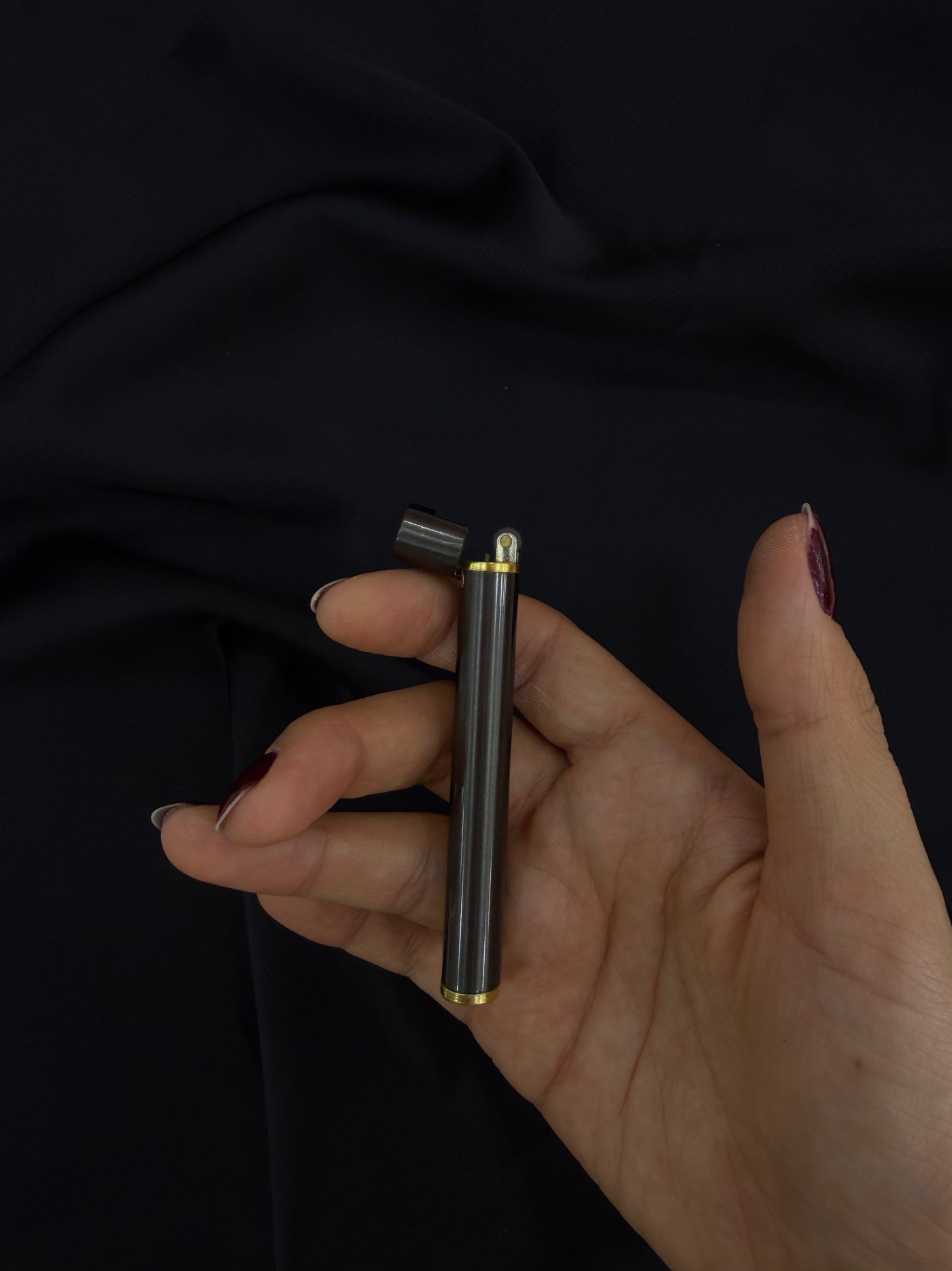 Zarif Ve İnce Tasarım Super Slim Metal Gazlı Çakmak Pofidik Hediye